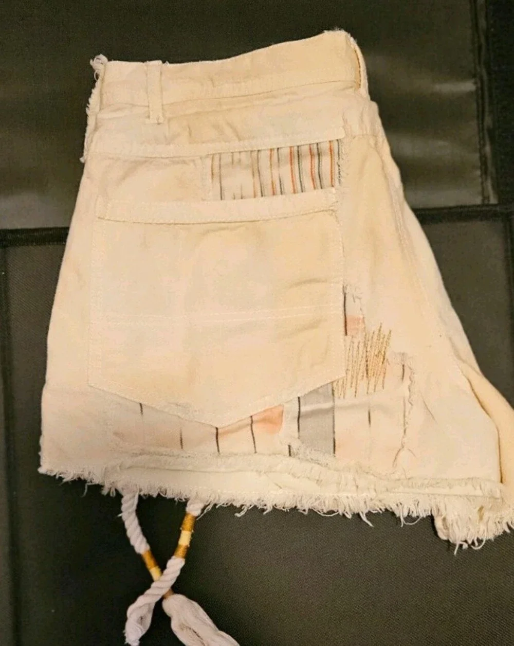 Free People Ivory Denim Cut Off Shorts Distresssd  Size 4 Fringe Alted State